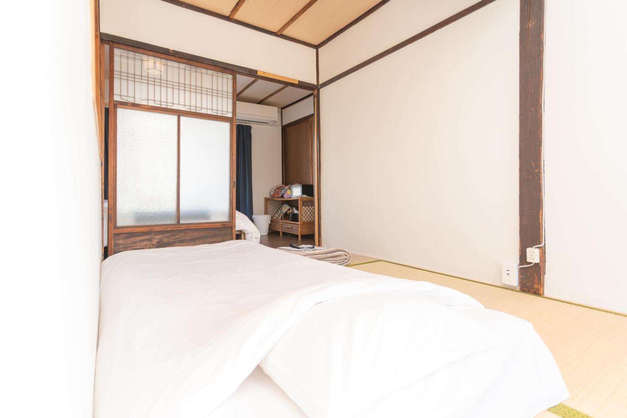 Guesthouse Oneworld Shijo四条京町屋 Kyoto Ngoại thất bức ảnh